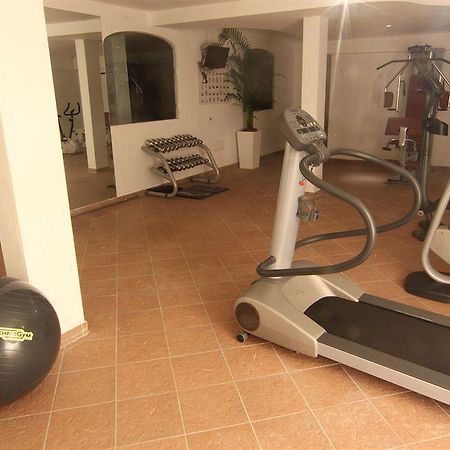 Colonna Resort Country & Sporting Club 切尔沃港 外观 照片
