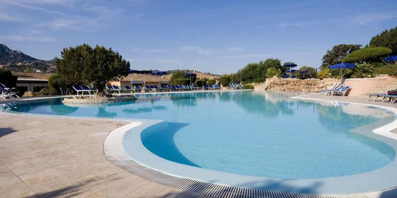 Colonna Resort Country & Sporting Club 切尔沃港 外观 照片